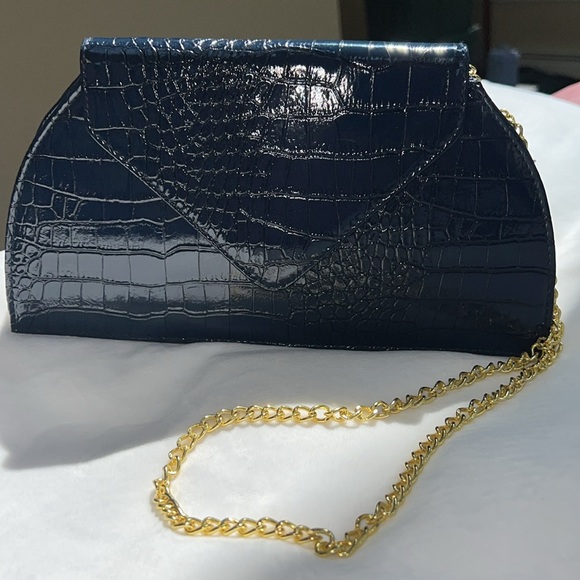 Joy & Iman Convertible Clutch/Crossbody - Picture 7 of 8